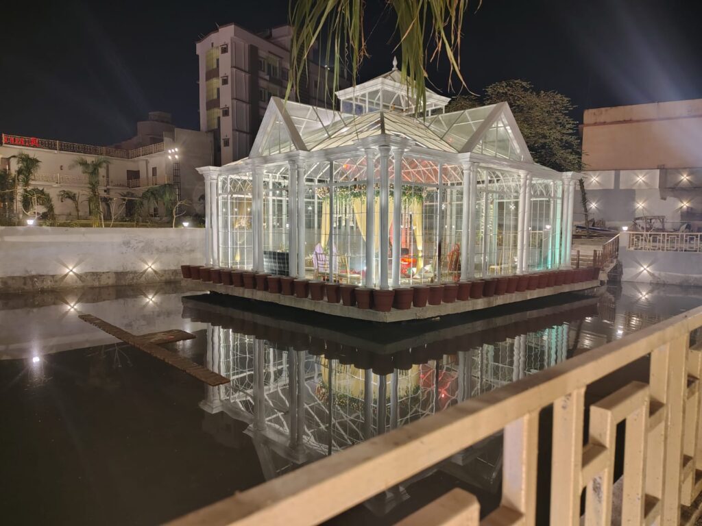 Glass House at Water